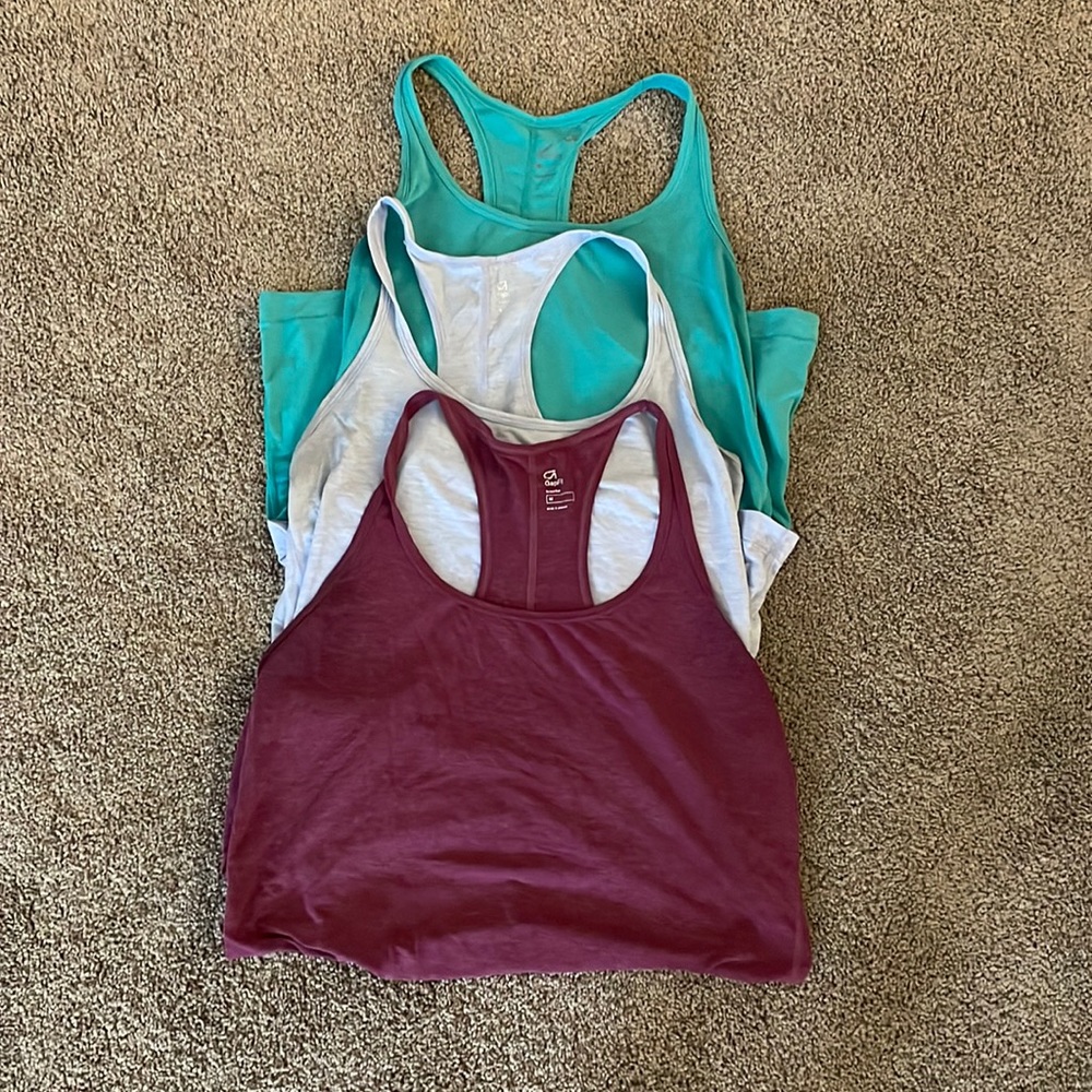 3 Gap Tank Tops